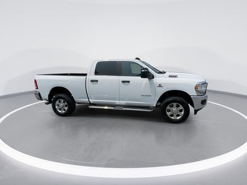 Used 2024 RAM 2500 Big Horn w/ Off Road Package image 9