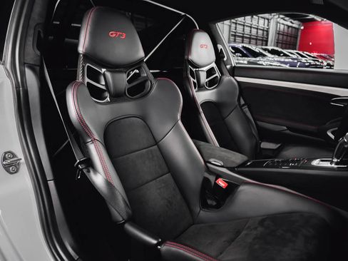 Used 2015 Porsche 911 GT3 RWD image 45