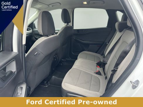 Used 2022 Ford Escape SE w/ SE Sport Appearance Package image 10
