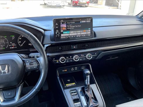 Used 2023 Honda CR-V Sport Touring image 7