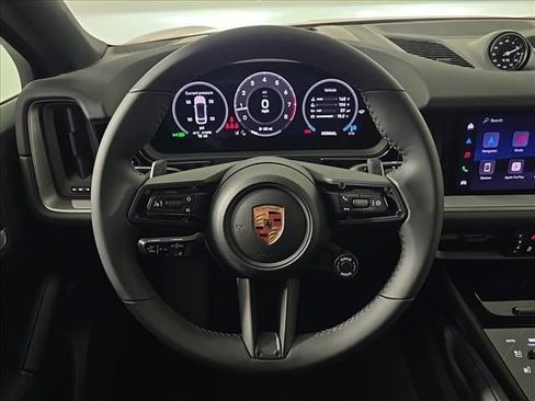 Certified 2026 Porsche Cayenne image 30