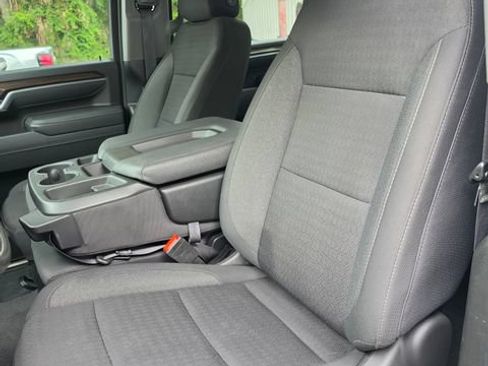 Used 2025 Chevrolet Silverado 2500 LT w/ Convenience Package AWD/4WD image 17
