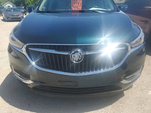 Used 2019 Buick Enclave Essence w/ Trailering Package, 5000 lbs. AWD/4WD image 2