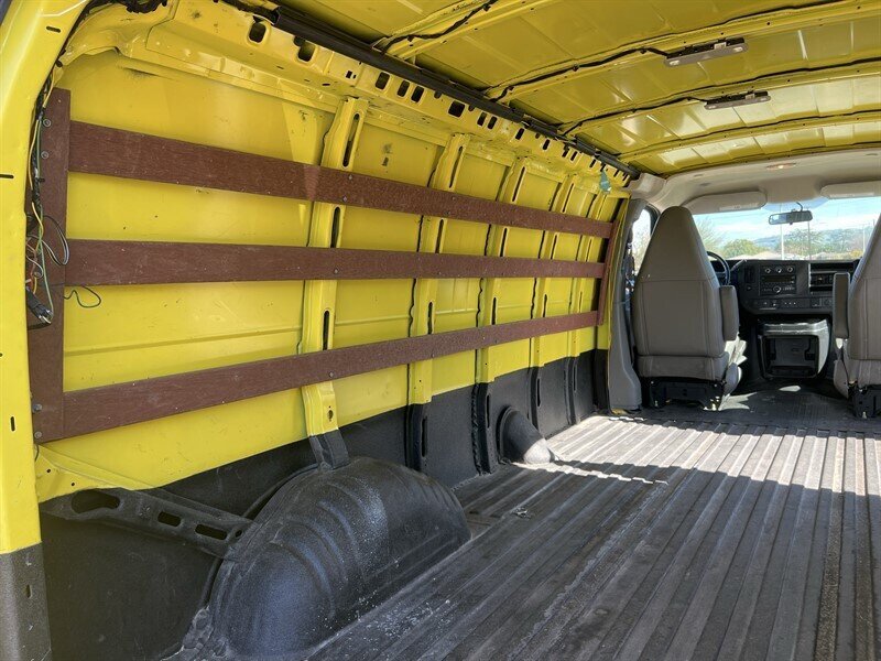 Used 2021 Chevrolet Express 2500 Extended w/ Driver Convenience Package RWD image 9