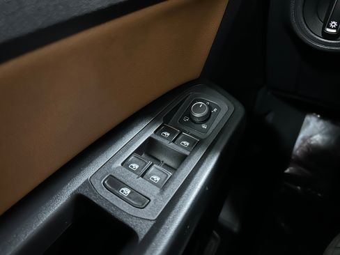 Used 2018 Volkswagen Atlas SEL Premium image 22