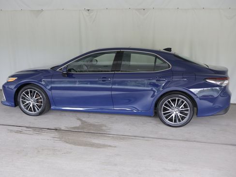 Used 2024 Toyota Camry XLE w/ Navigation Package AWD/4WD image 26