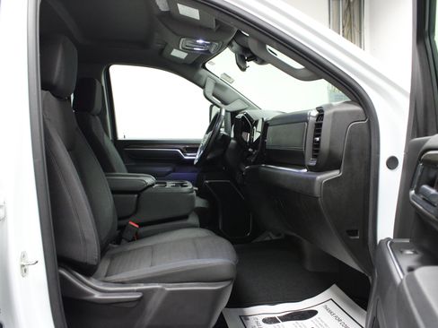 Used 2025 Chevrolet Silverado 2500 LT w/ Convenience Package AWD/4WD image 16