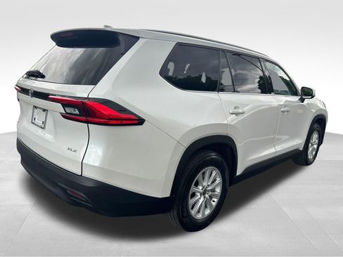 Certified 2024 Toyota Grand Highlander AWD image 5