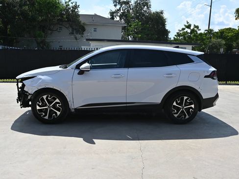 Used 2024 Kia Sportage EX FWD image 5