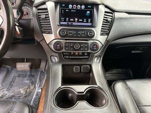 Used 2016 Chevrolet Suburban LT AWD/4WD image 27