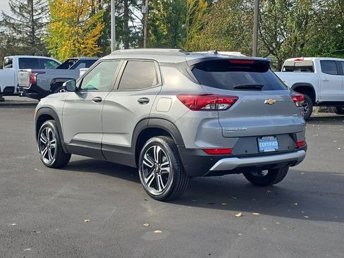 Certified 2025 Chevrolet TrailBlazer LT w/ Driver Confidence Package image 4