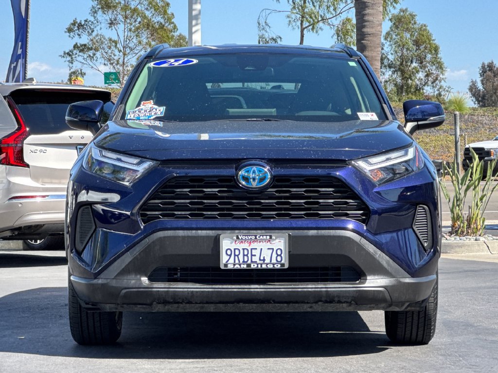 Used 2024 Toyota RAV4 XLE AWD/4WD image 8