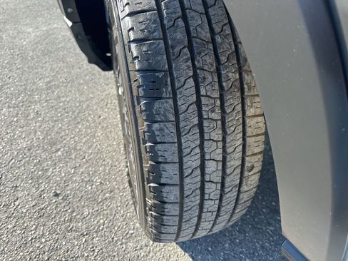 Used 2020 Ford Transit 250 Medium Roof image 25