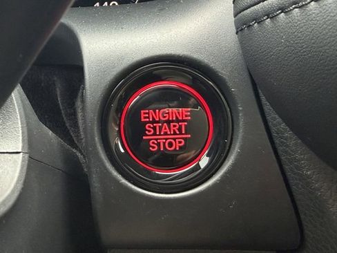 Used 2025 Honda HR-V LX image 19