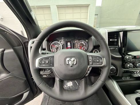New 2026 RAM 1500 Big Horn AWD/4WD image 16