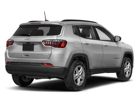 Used 2024 Jeep Compass Limited AWD/4WD image 3