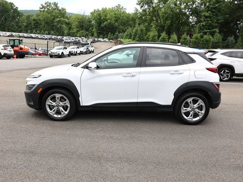 Used 2023 Hyundai Kona SEL w/ Cargo Package AWD/4WD image 4