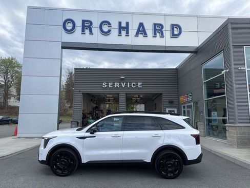 Used 2024 Kia Sorento X-Line EX AWD/4WD image 2