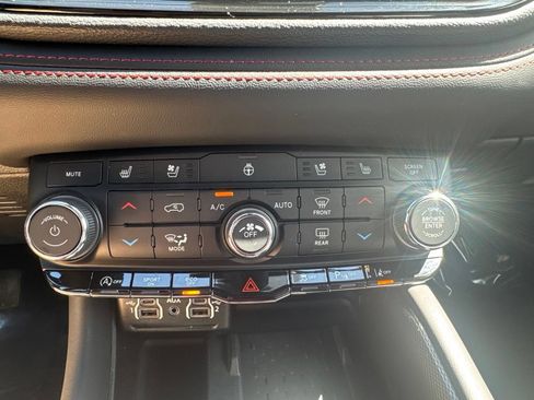 Used 2026 Dodge Durango GT AWD/4WD image 8