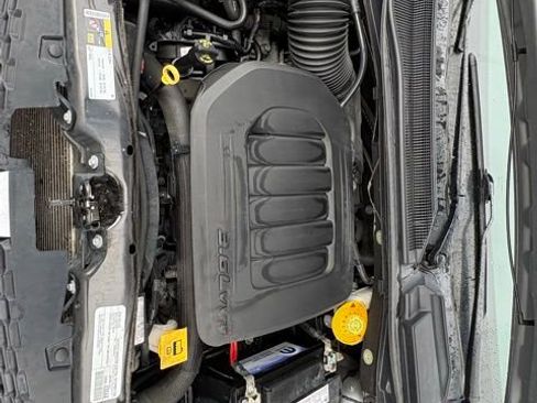 Used 2019 Dodge Grand Caravan SXT FWD image 30
