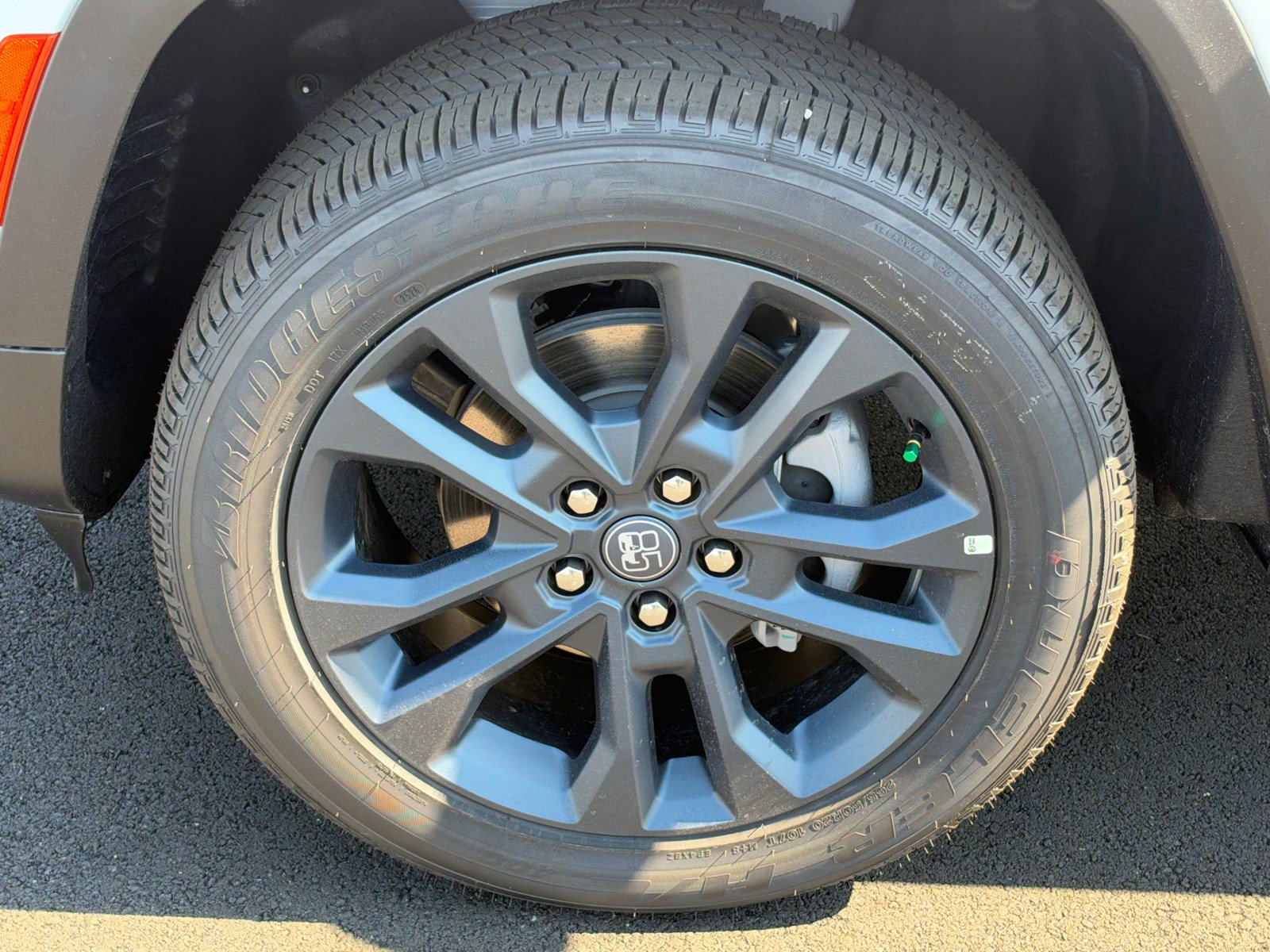 New 2026 Jeep Grand Cherokee Limited AWD/4WD image 11