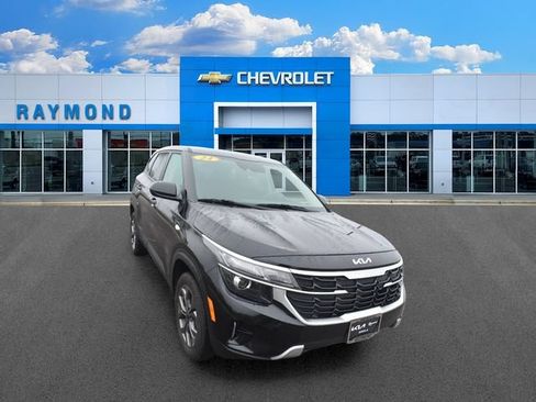 Certified 2024 Kia Seltos LX AWD/4WD image 9