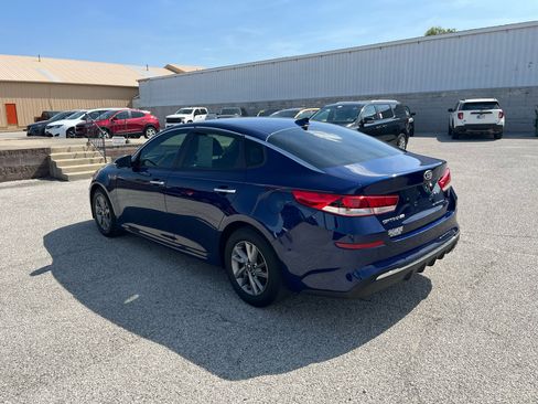 Used 2020 Kia Optima LX image 5