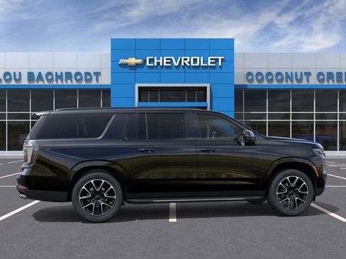 New 2026 Chevrolet Suburban RST RWD image 5