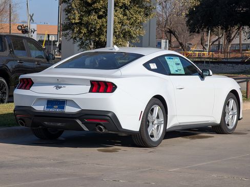 New 2026 Ford Mustang Coupe image 4