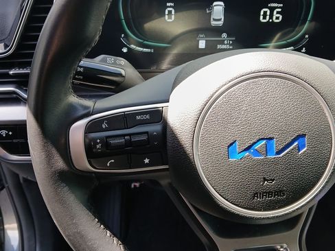 Used 2023 Kia Sportage EX image 20