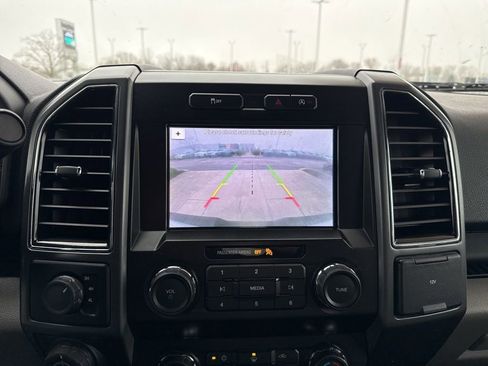 Used 2019 Ford F150 XLT w/ Trailer Tow Package image 13