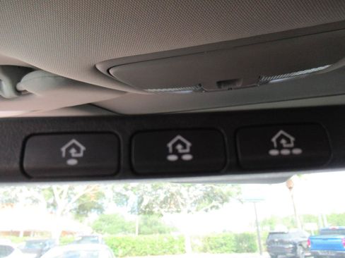 Used 2024 Kia Telluride S w/ S Sunroof Package FWD image 37