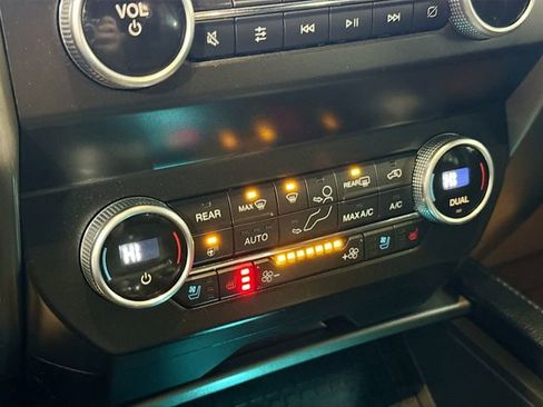 Used 2020 Ford Expedition XLT w/ Equipment Group 202A image 17