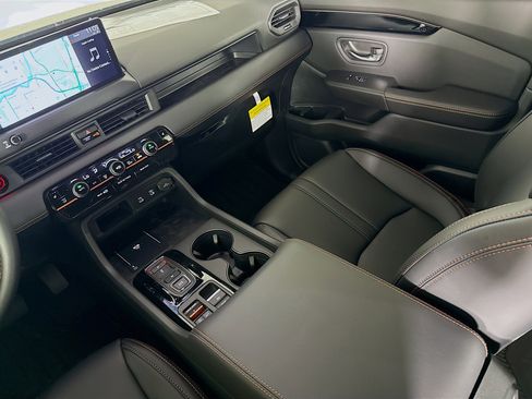 New 2026 Honda Pilot TrailSport image 29