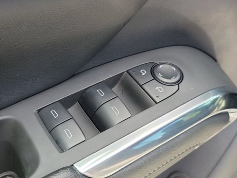 Used 2024 Chevrolet Traverse LS w/ Midnight/Sport Edition FWD image 30