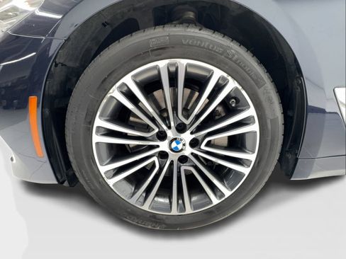 Used 2019 BMW 530i xDrive w/ Convenience Package image 33