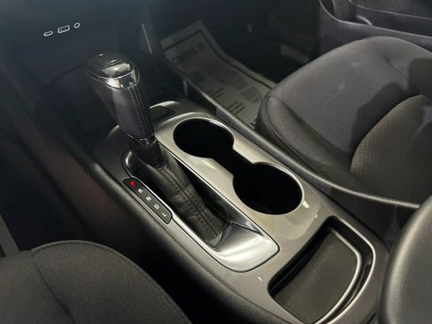 Used 2020 Chevrolet Malibu RS FWD image 28