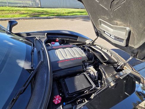 Used 2017 Chevrolet Corvette Stingray Coupe w/ 1LT image 10