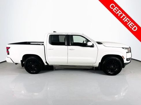 Used 2025 Nissan Frontier SV w/ SV Convenience Package RWD image 10