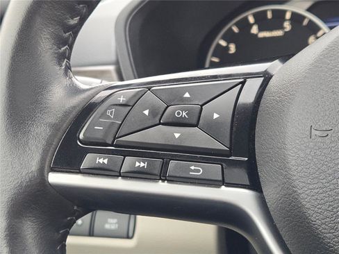 Used 2024 Nissan Altima 2.5 SL image 34