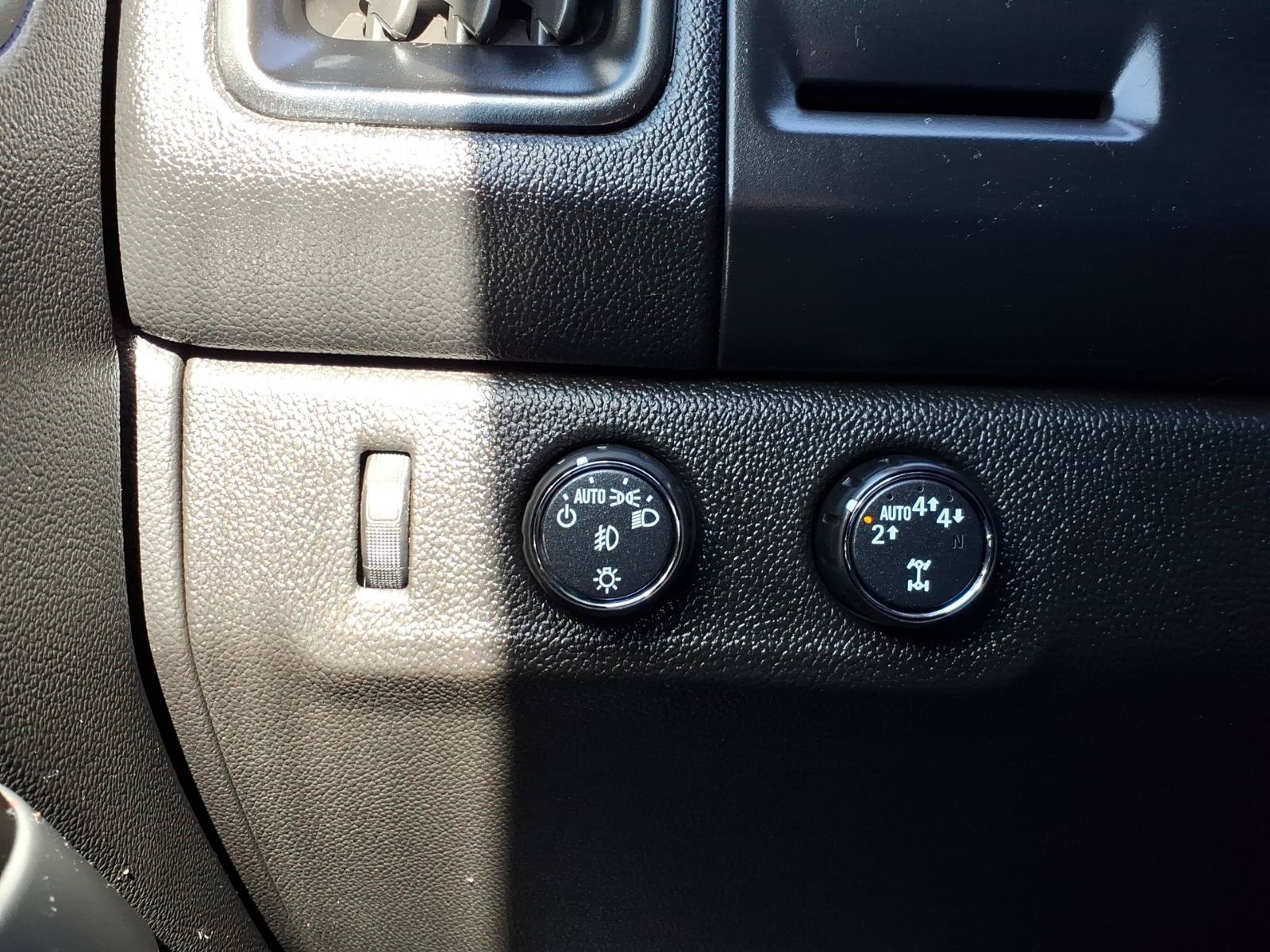 Used 2021 Chevrolet Colorado LT w/ LT Convenience Package AWD/4WD image 28