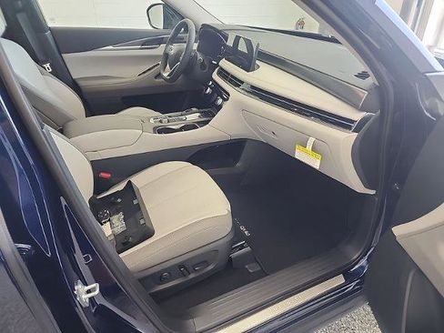 Certified 2026 INFINITI QX60 Pure w/ Cargo Package FWD image 9