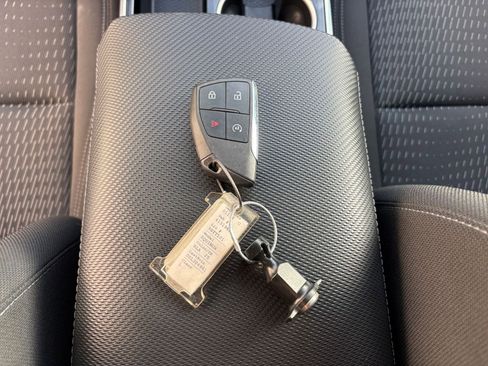 Used 2025 Chevrolet Equinox LT image 22