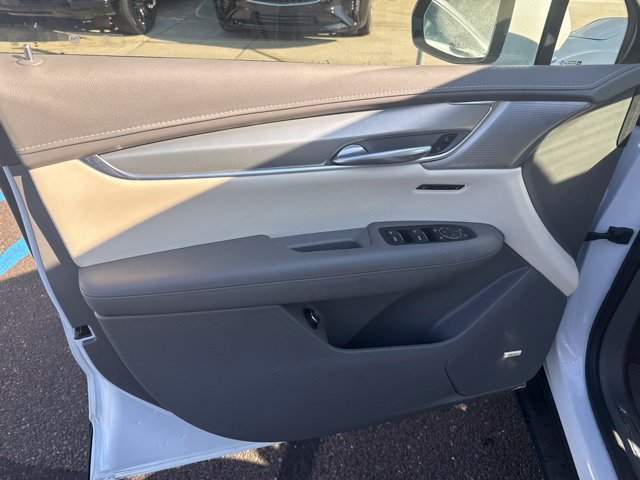 Used 2024 Cadillac XT5 Premium Luxury AWD/4WD image 17