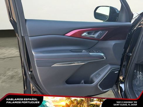 New 2026 Chevrolet Traverse Z71 w/ Enhanced Driving Package AWD/4WD image 11
