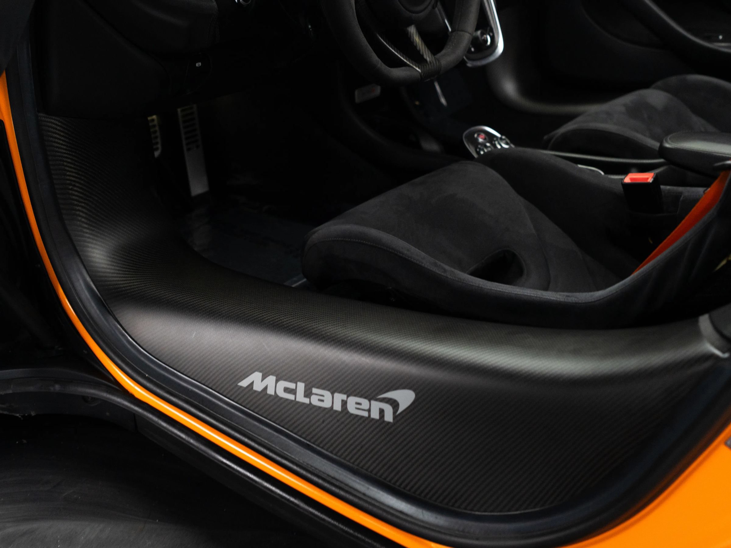 Used 2019 McLaren 570S Spider RWD image 31