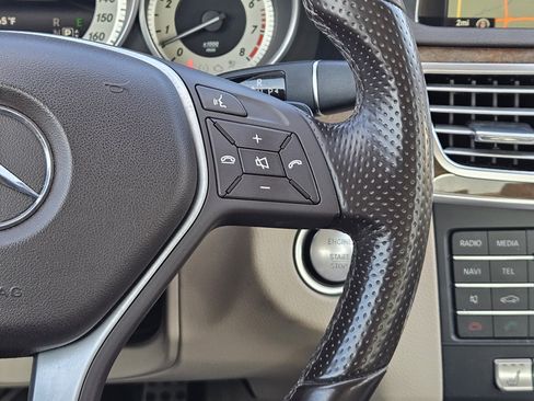 Used 2016 Mercedes-Benz E 350 Sedan image 27
