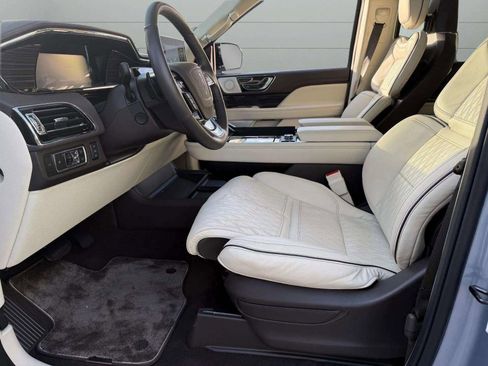 Used 2024 Lincoln Navigator L Black Label image 31