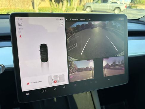 Used 2021 Tesla Model Y Performance image 18