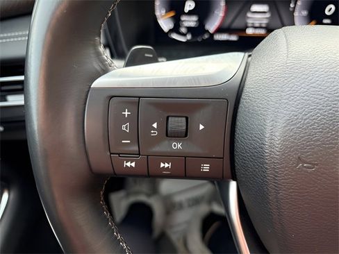 Used 2023 INFINITI QX60 Sensory image 10